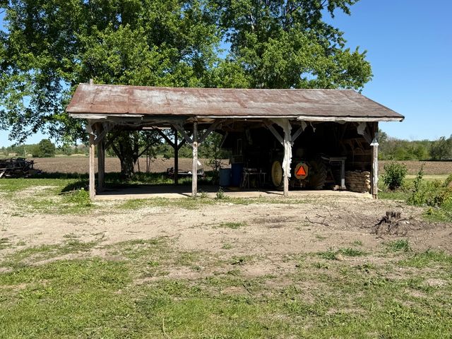 4883 N 19000 Road W, Gardner, IL 60424