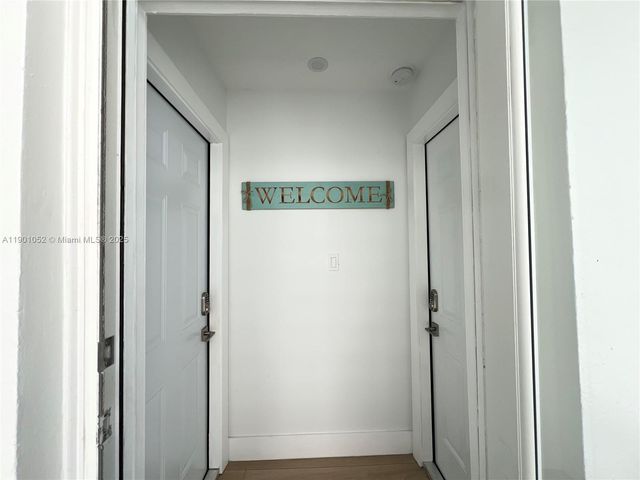 312 Elm St, Hollywood, FL 33019