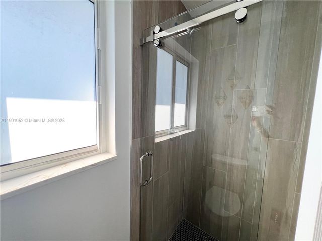 312 Elm St, Hollywood, FL 33019