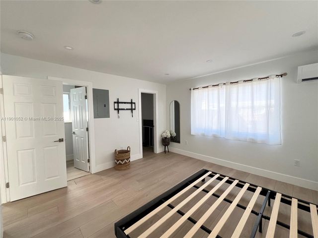 312 Elm St, Hollywood, FL 33019