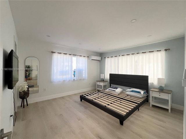 312 Elm St, Hollywood, FL 33019