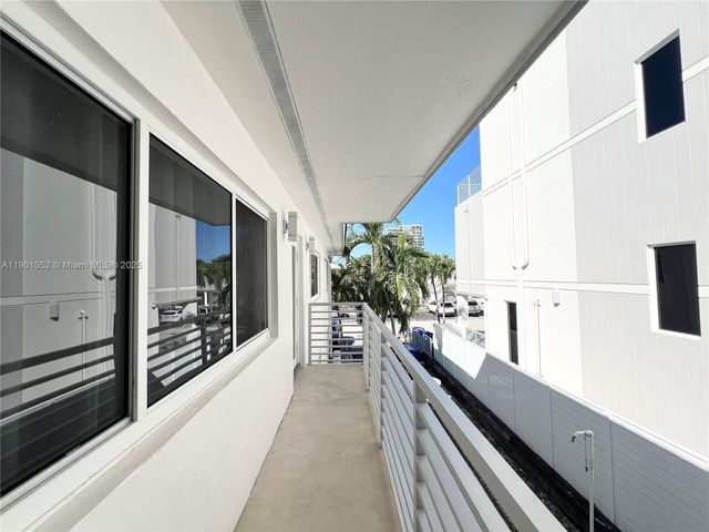 312 Elm St, Hollywood, FL 33019