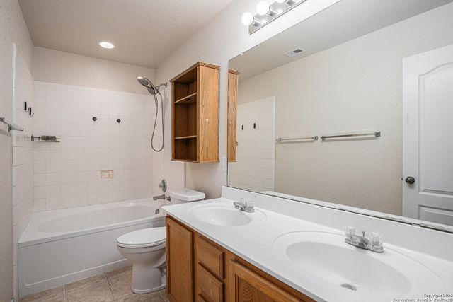 5214 Green Coral, San Antonio, TX 78223
