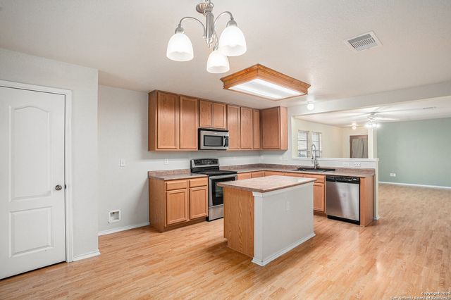 5214 Green Coral, San Antonio, TX 78223