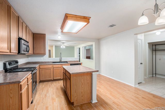 5214 Green Coral, San Antonio, TX 78223