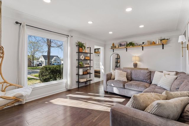 3029 Texas Avenue S, Saint Louis Park, MN 55426