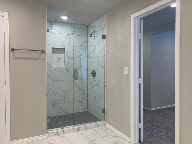 712 N Barrett Avenue, Denison, TX 75020