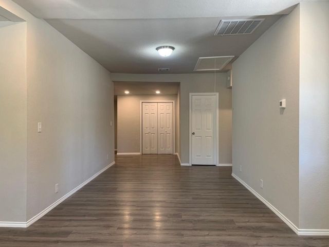 712 N Barrett Avenue, Denison, TX 75020