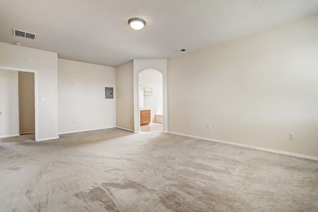 7108 Tree Line Avenue NW, Albuquerque, NM 87114