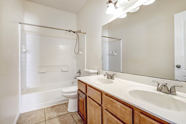 7108 Tree Line Avenue NW, Albuquerque, NM 87114