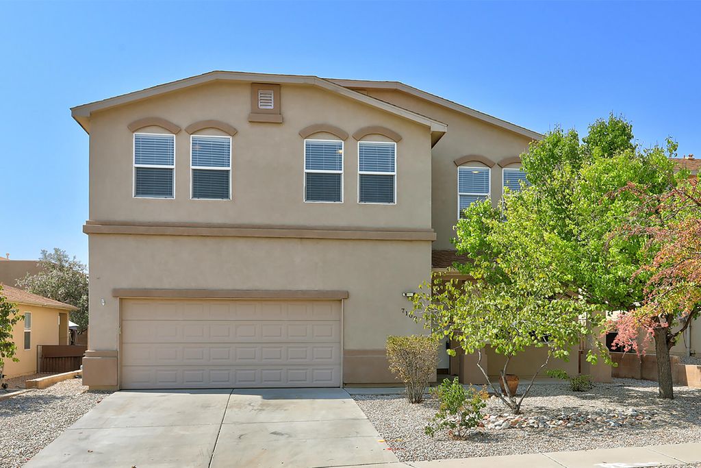 7108 Tree Line Avenue NW, Albuquerque, NM 87114