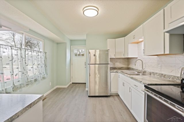 4518 Hancock Drive, Midland, MI 48462