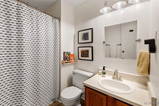 1747 Foxfire Cir, Henrico, VA 23238