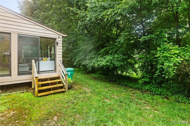 1747 Foxfire Cir, Henrico, VA 23238