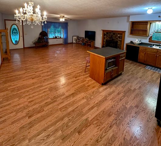 439 Eagles Bluff Road, Monticello, KY 42633