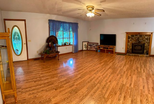 439 Eagles Bluff Road, Monticello, KY 42633