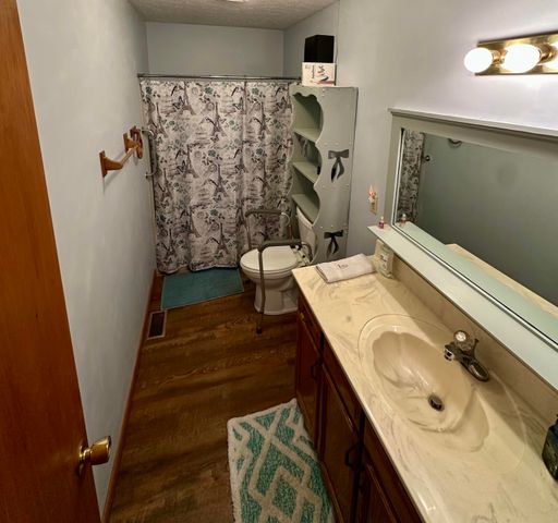 439 Eagles Bluff Road, Monticello, KY 42633