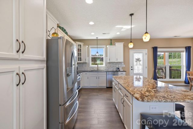 16 Enchanted Oak Lane, Alexander, NC 28701