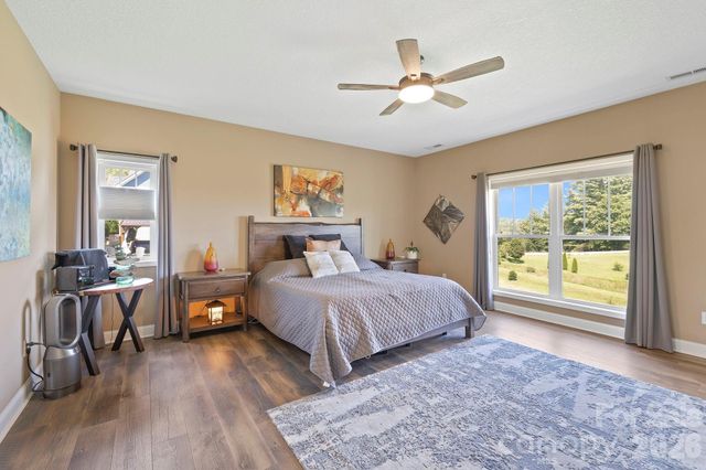 16 Enchanted Oak Lane, Alexander, NC 28701