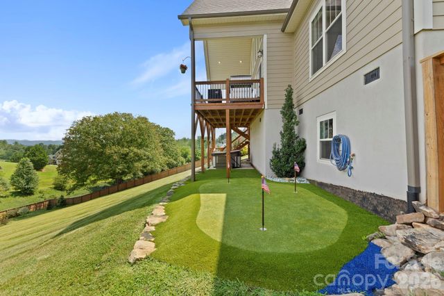 16 Enchanted Oak Lane, Alexander, NC 28701