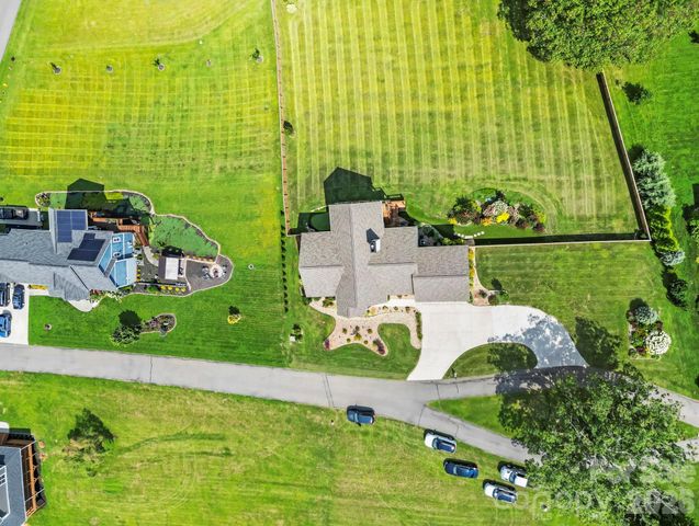 16 Enchanted Oak Lane, Alexander, NC 28701