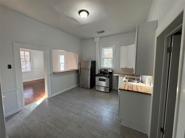 194 N Clarendon Avenue, Avondale Estates, GA 30002