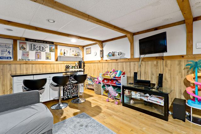 300 Falmouth Road APT 21C, Mashpee, MA 02649