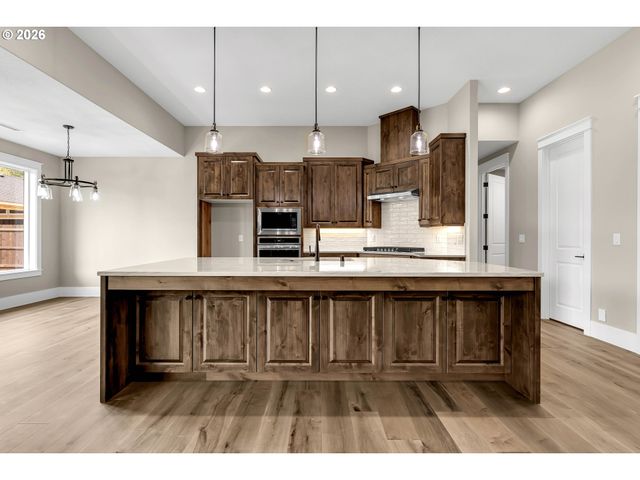 16029 Ne 180TH St, Brush Prairie, WA 98606