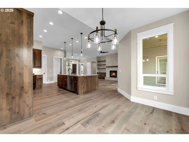 16029 Ne 180TH St, Brush Prairie, WA 98606