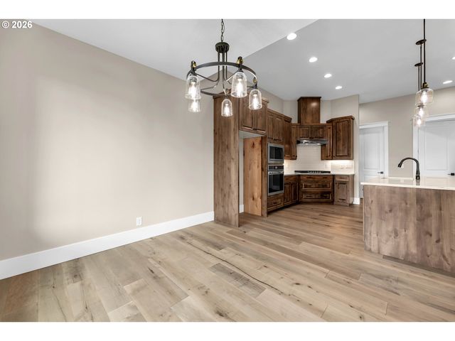 16029 Ne 180TH St, Brush Prairie, WA 98606