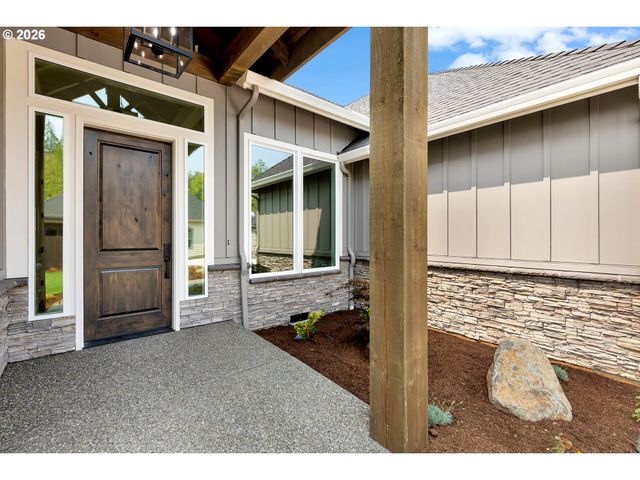 16029 Ne 180TH St, Brush Prairie, WA 98606