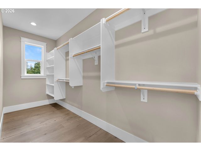 16029 Ne 180TH St, Brush Prairie, WA 98606
