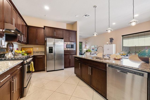 39228 Calle Negrete, Indio, CA 92203