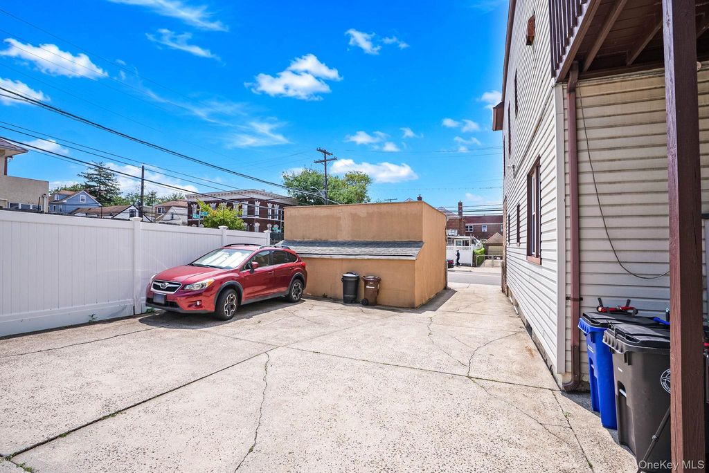 122-15 23rd Avenue, College Point, NY 11356 — photo 5