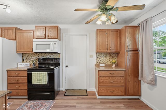 5179 Laredo Street, Indianapolis, IN 46237