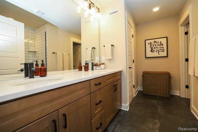 1983 Addison Circle, Commerce Twp, MI 48390