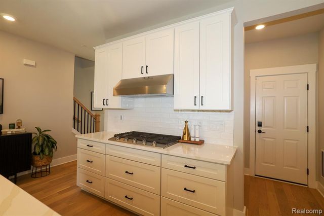 1983 Addison Circle, Commerce Twp, MI 48390