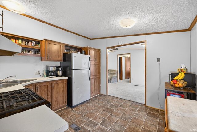 745 Vinegar Hill Road, Bedford, IN 47421