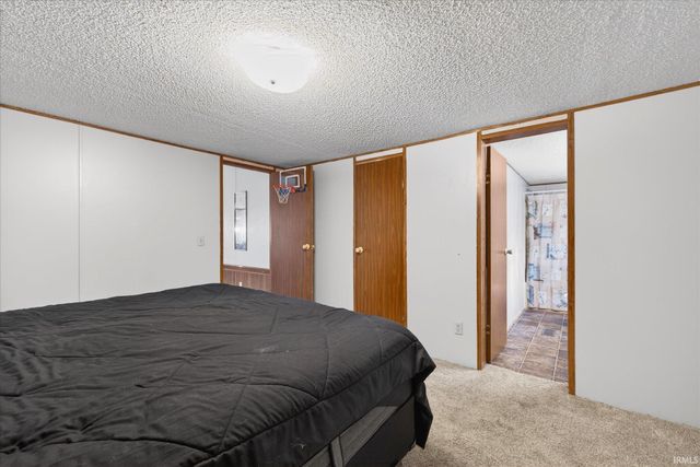 745 Vinegar Hill Road, Bedford, IN 47421