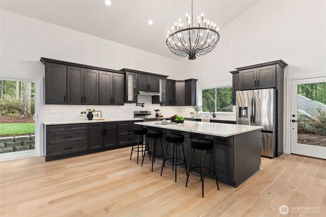 31 E Rhododendron Court, Union, WA 98592