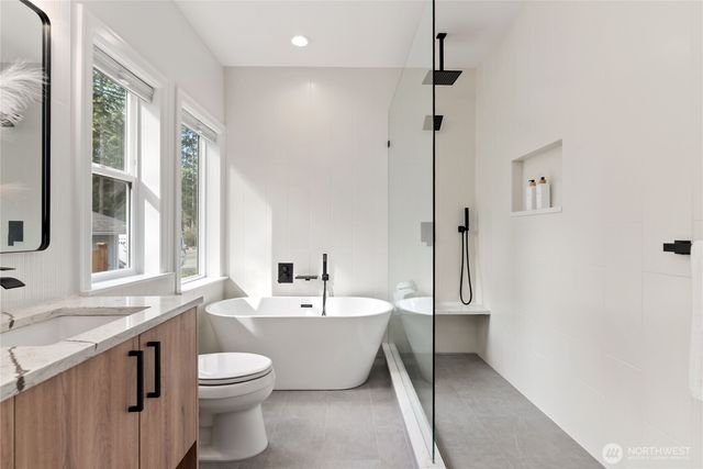 31 E Rhododendron Court, Union, WA 98592