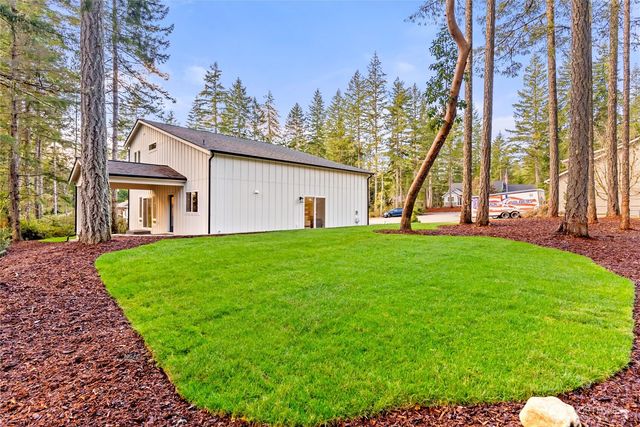 31 E Rhododendron Court, Union, WA 98592