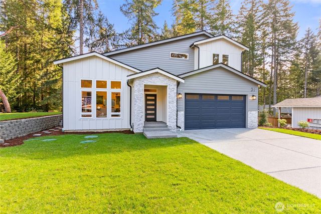 31 E Rhododendron Court, Union, WA 98592