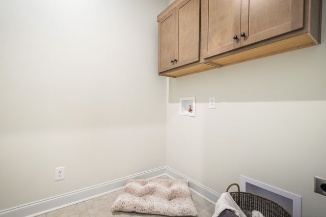 7297 Orrinshire Dr, Fairview, TN 37062