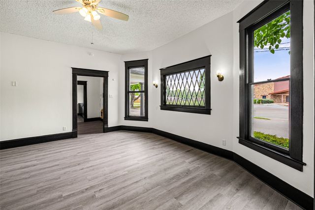 741 N Anglin Street, Cleburne, TX 76033