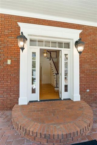 8467 Hearn Road, Chattahoochee Hills, GA 30268