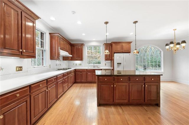 8467 Hearn Road, Chattahoochee Hills, GA 30268