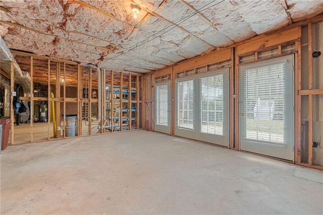 8467 Hearn Road, Chattahoochee Hills, GA 30268