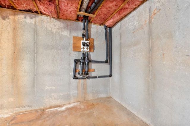 8467 Hearn Road, Chattahoochee Hills, GA 30268