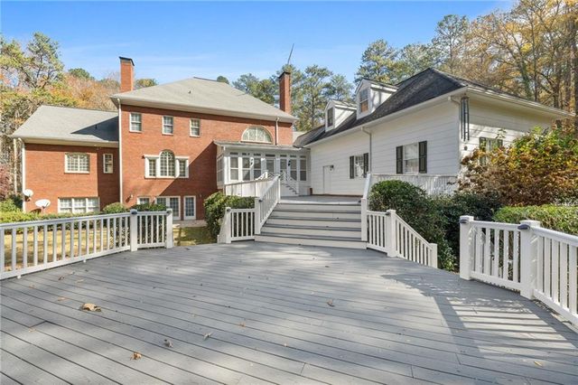 8467 Hearn Road, Chattahoochee Hills, GA 30268